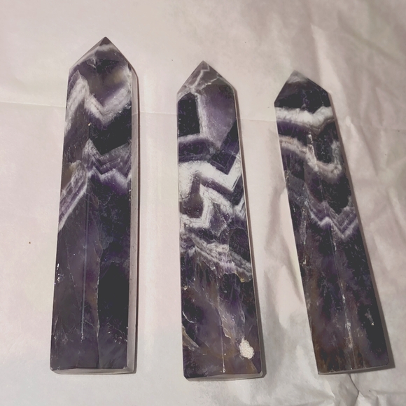 Four inch chevron Amethyst crystal tower - Picture 3 of 6
